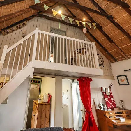 New Thatch Farm Tatil Evi Knocklong