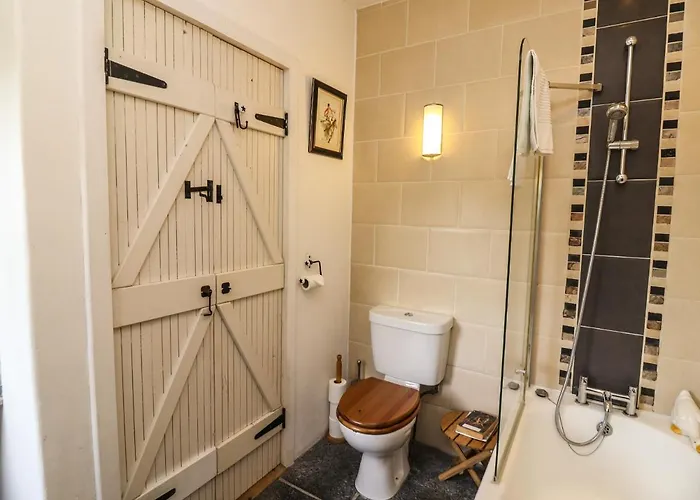 Semesterbostad New Thatch Farm *