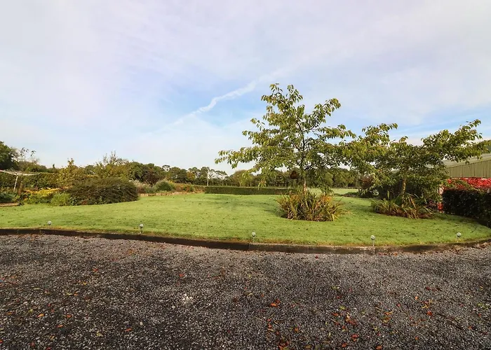 New Thatch Farm Semesterbostad *